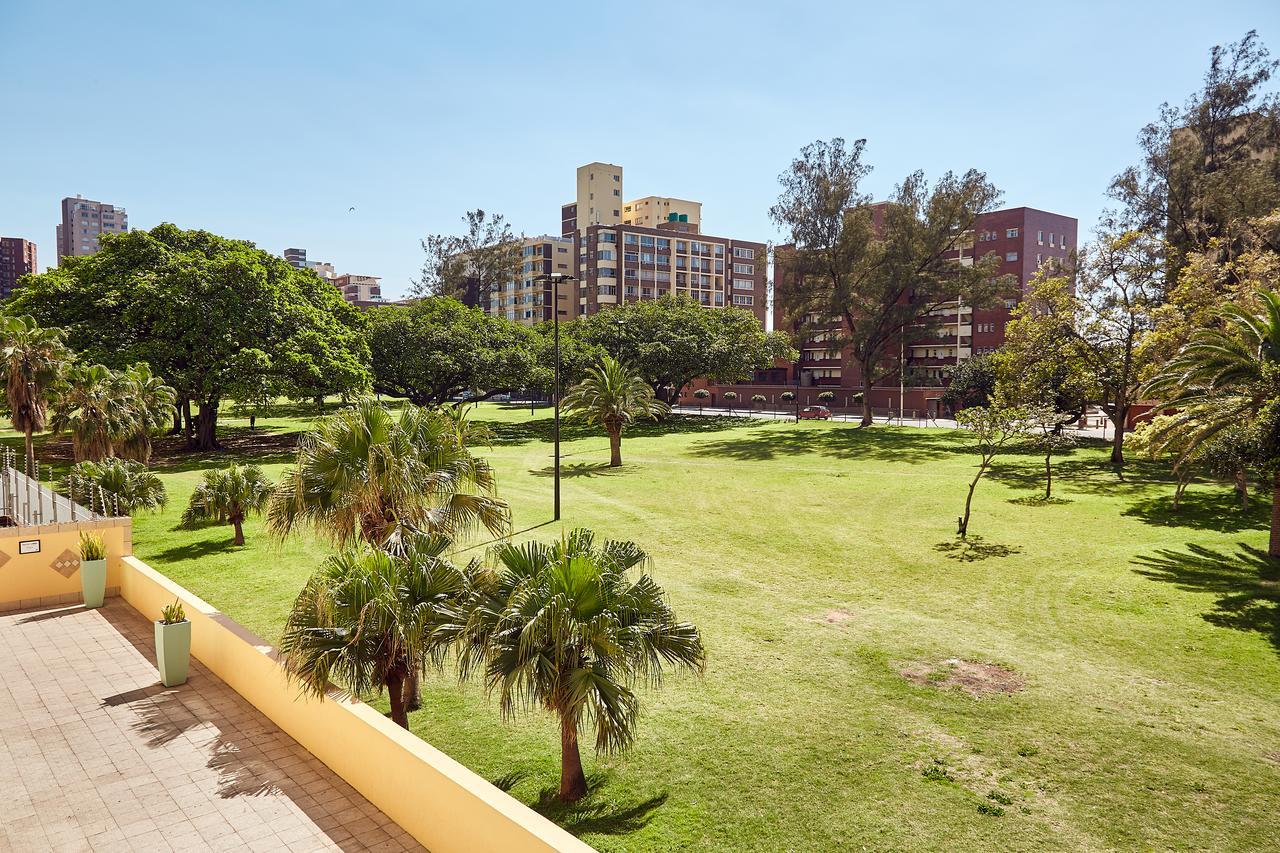 First Group Oceanic Hotel Durban Exterior photo